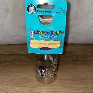 Vintage 1994 Gerber Looney Tunes Bottle Baby Wile E Coyote & Roadrunner NOS NEW
